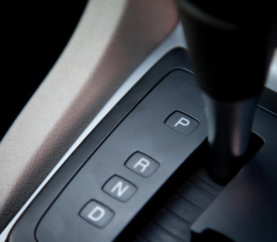 Otomatik araçlarda araçı doğru stop etme